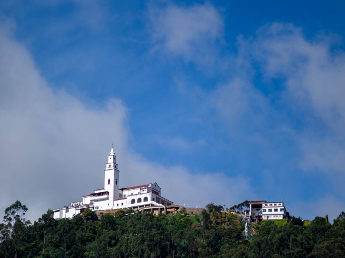 Así se verá Monserrate en 500 años, según la IA: ¿Estará la iglesia?