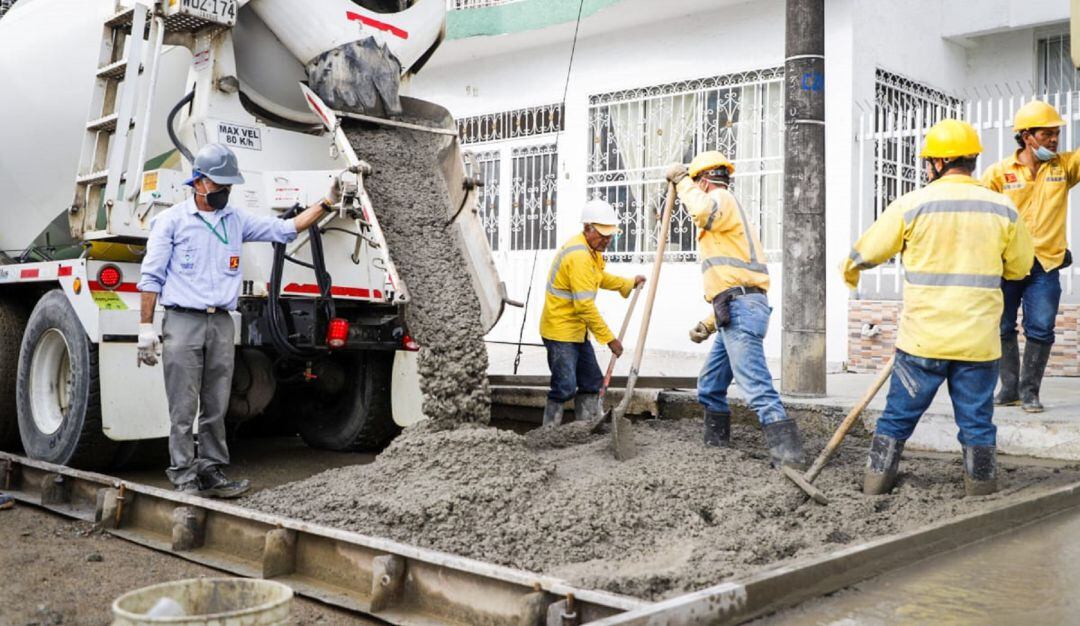 Mejoramiento de calles en los barrios