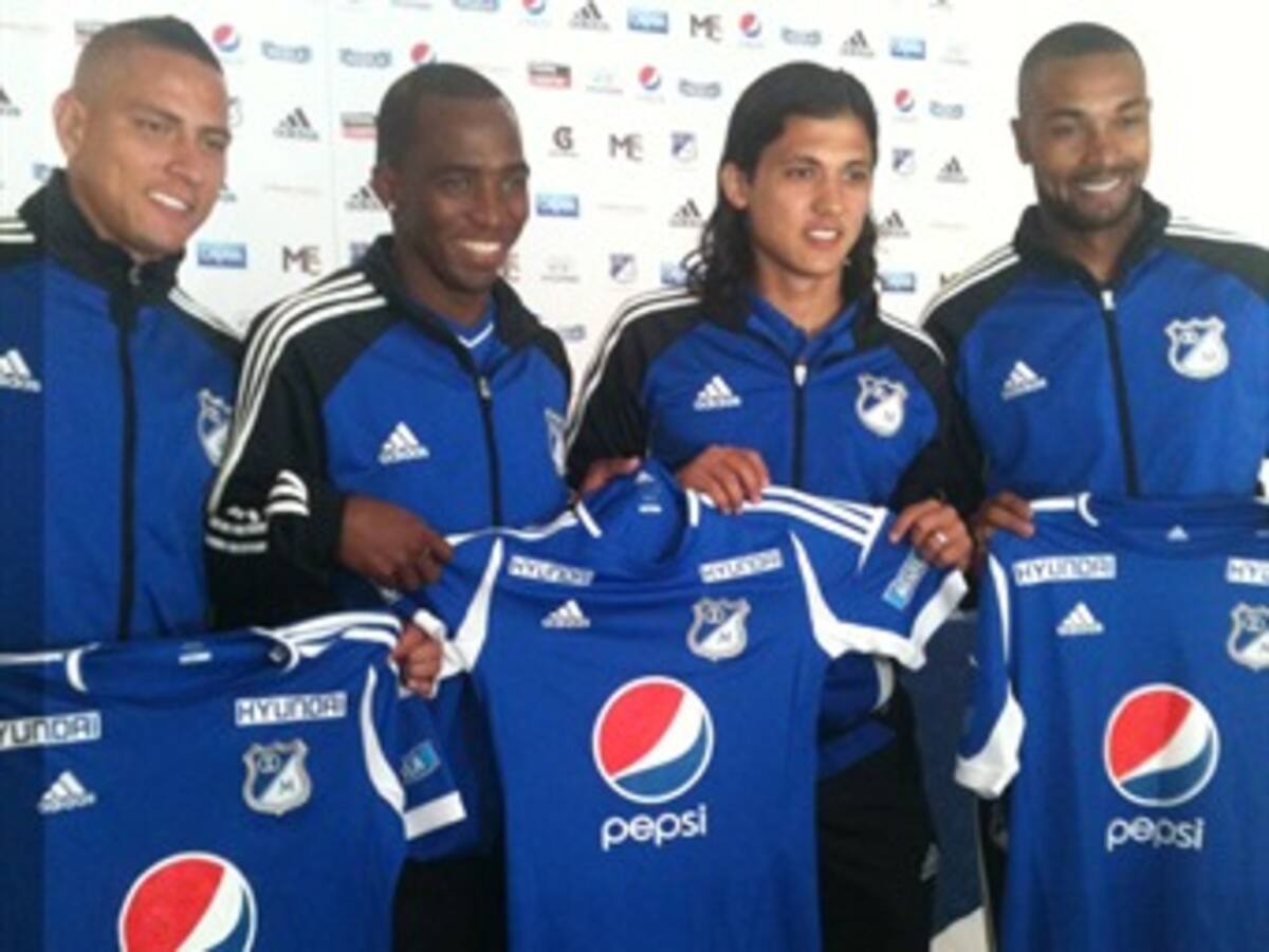 Millonarios fue presentado y sus cuatro refuerzos vistieron la camiseta azul