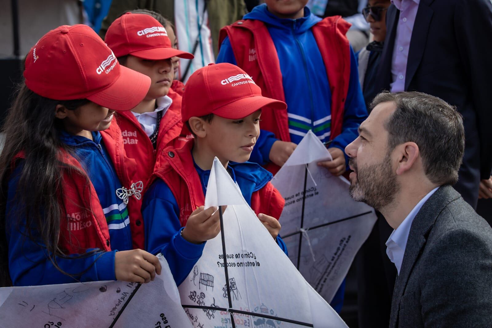 El alcalde de Bogotá en la inauguración del programa "Entornos Escolares Inspiradores"