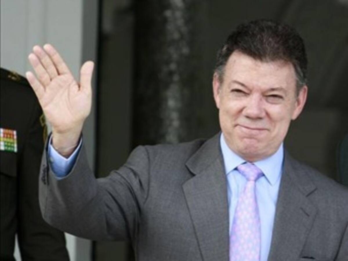 Termina reunión entre Santos y el presidente de Chile