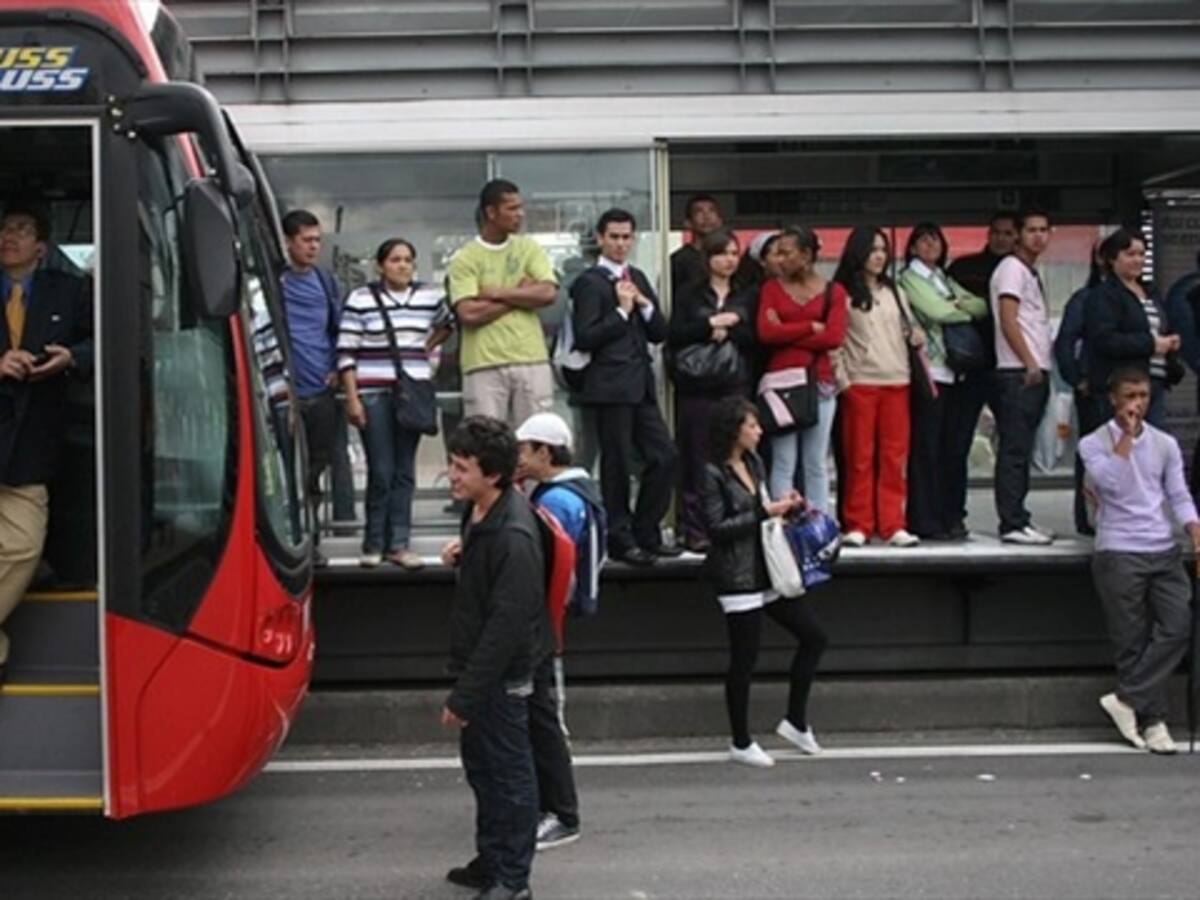 Reorganizarán a los policías en Transmilenio para fortalecer la seguridad