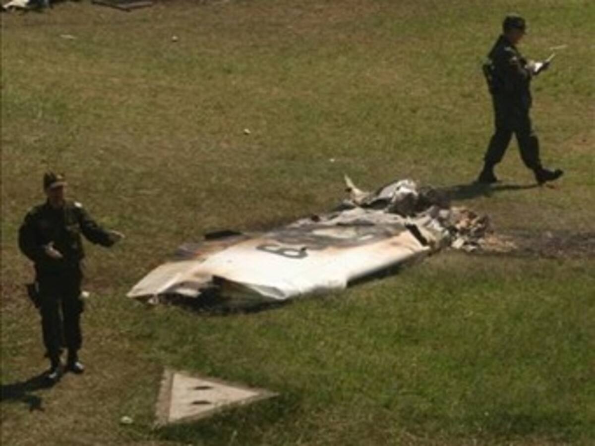 Investigan explosión en avión de la Policía en Medellín