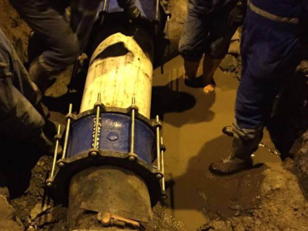 Daño en tubo tiene sin agua el 4% de los suscriptores en Manizales