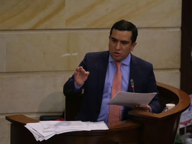 Edward Rodríguez, del Centro Democrático, anunció su apoyo a Fico Gutiérrez