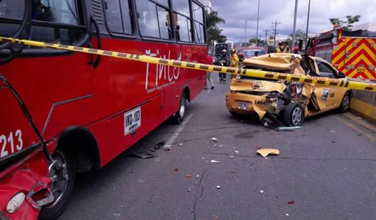 Los heridos fueron trasladados a la Clínica del Café de la ciudad.