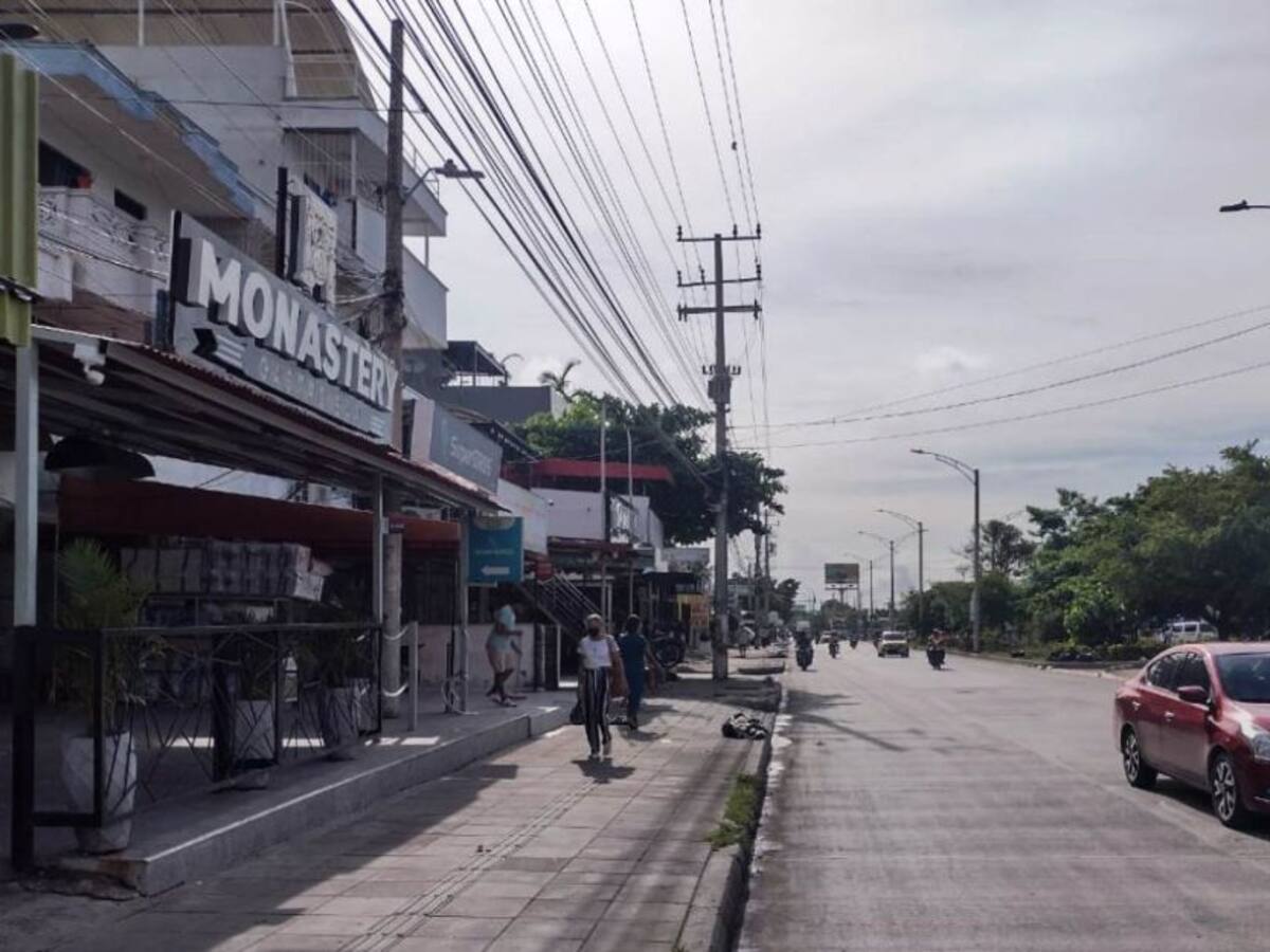 Críticas a "flexibilización" de decreto para negocios de la Transversal 54