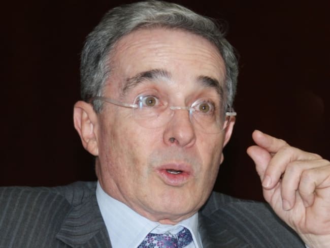 Defensa Uribe presentó nulidad contra proceso por manipulación de testigos