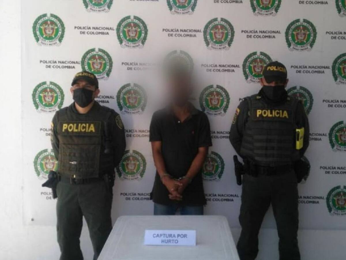 Por robar cuatro gallinas y dos gallos capturan a un hombre en Magangué