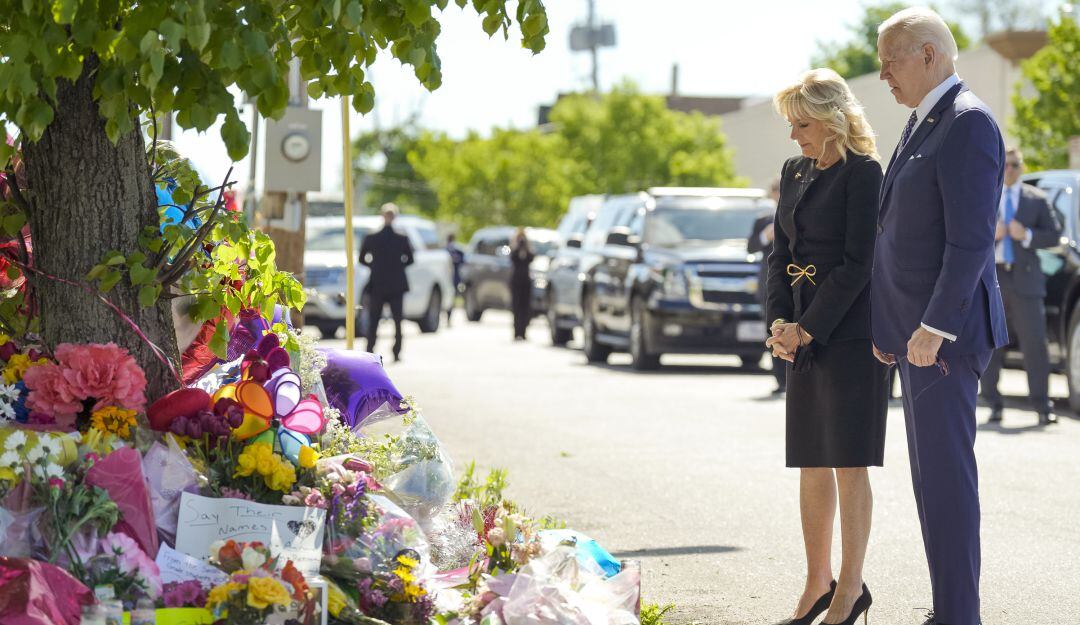 "La supremacía blanca es un veneno": Biden sobre la masacre en Buffalo