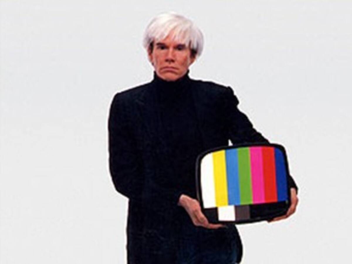 Andy Warhol sería adicto a Twitter y Facebook y estaría fascinado con Lohan y Gaga