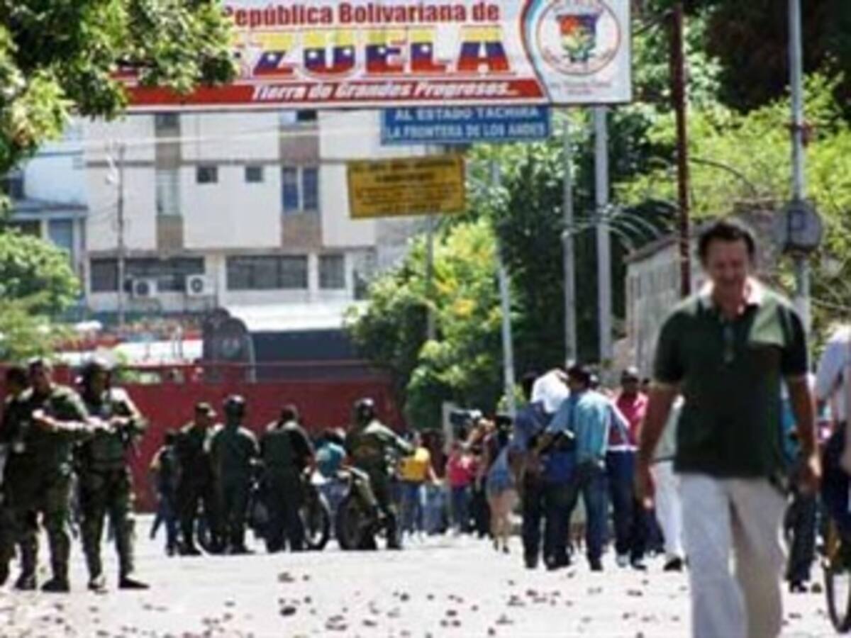 Rechazo en la frontera con Venezuela a recomendaciones de la Cancillería