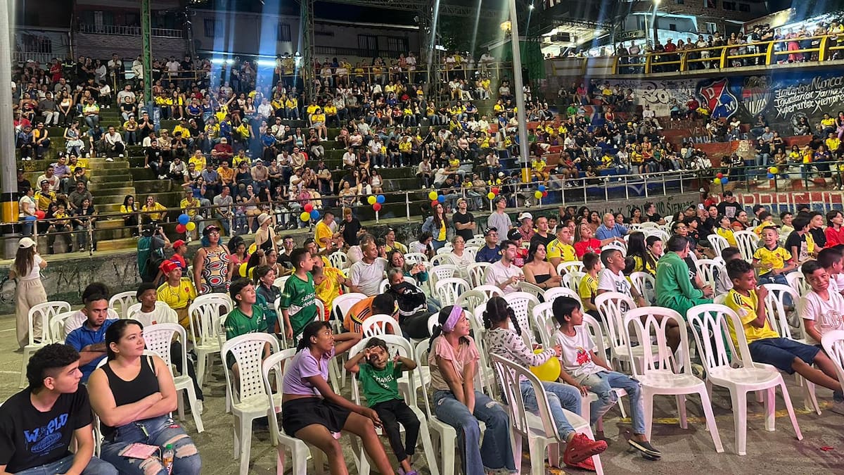 En Medellín y Envigado habrá pantallas gigantes para el partido Colombia - Uruguay