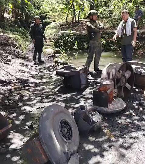 Los mineros del occidente de Boyacá bloquearon el acceso a San Pablo de Borbur tras denunciar  de la destruyeron sus herramientas de trabajo