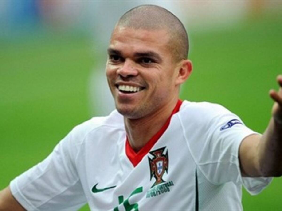 Pepe no será sancionado por pisar la mano de Lionel Messi