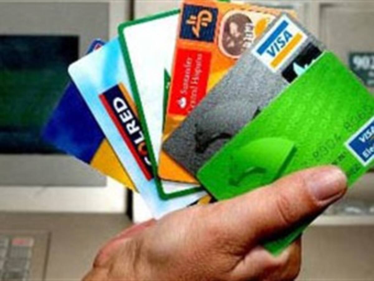 El Dinero Plástico Aumenta Los Compradores Compulsivos