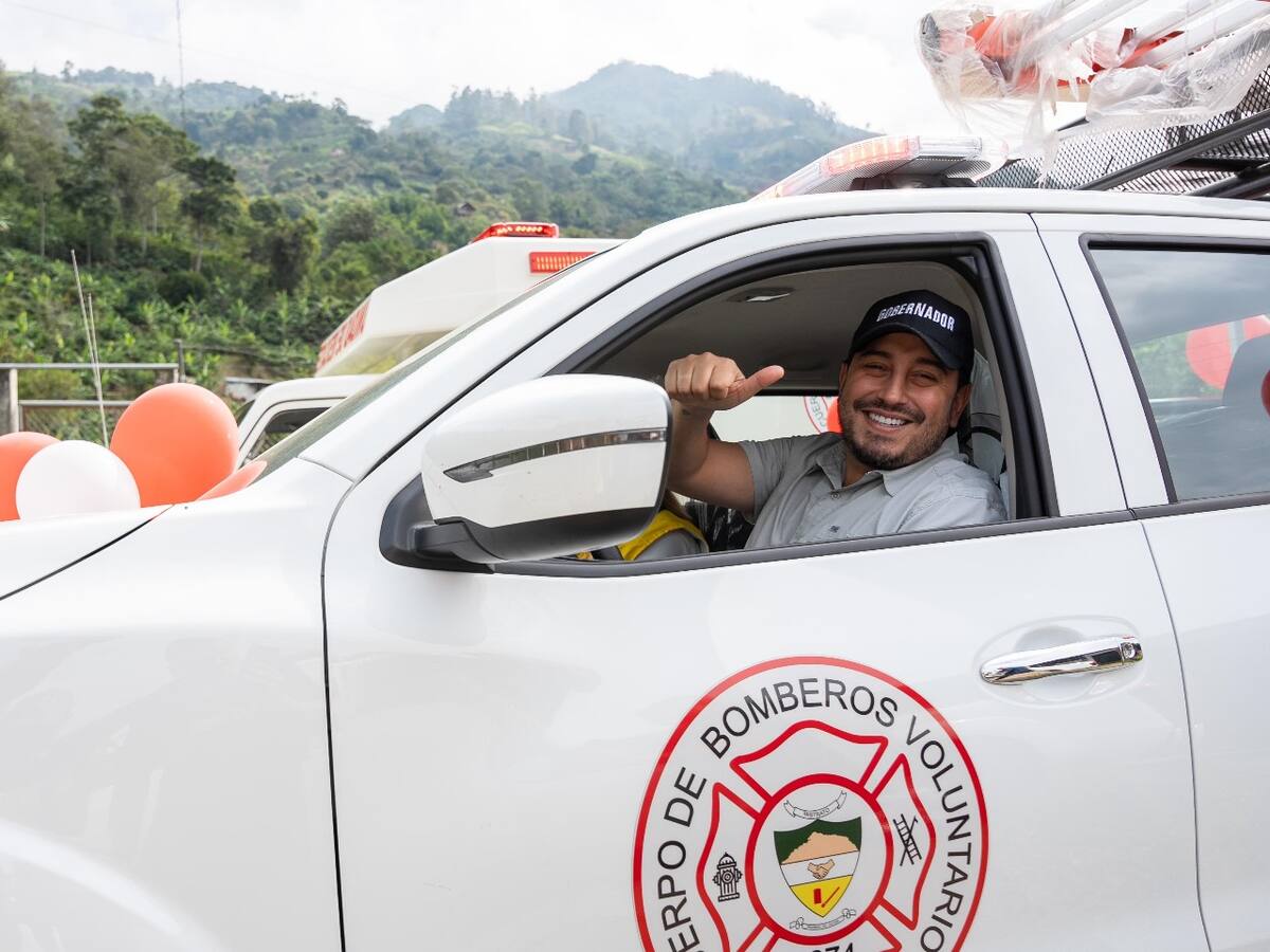 Cinco vehículos para los organismos de socorro de Risaralda fueron entregados