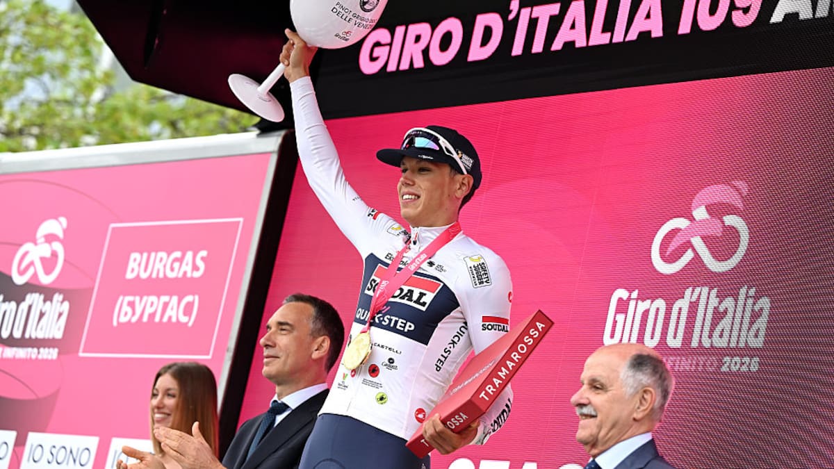 Así quedaron los colombianos en la clasificación general del Giro de Italia tras accidentada etapa 1