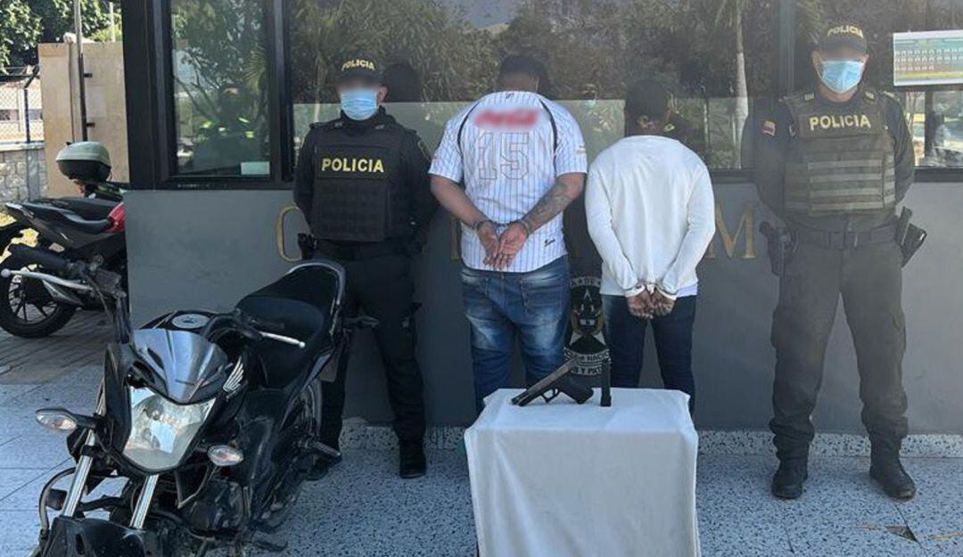 Los presuntos homicidas fueron capturados tras una persecución y un cruce de disparos con los uniformados de la Policía