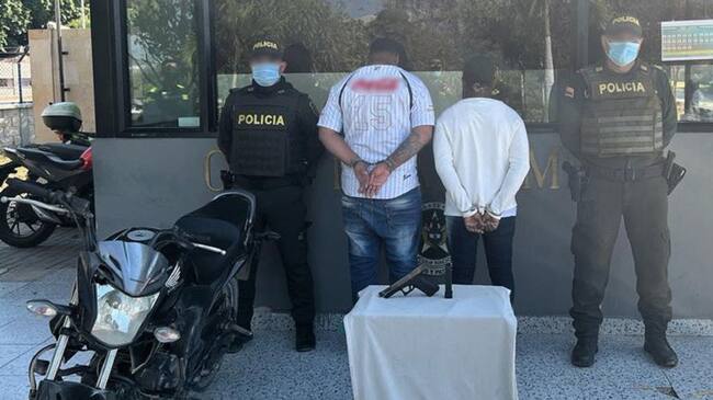 Los presuntos homicidas fueron capturados tras una persecución y un cruce de disparos con los uniformados de la Policía