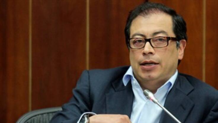 Petro admite que no se ha emitido la primera factura por prestación del servicio de aseo