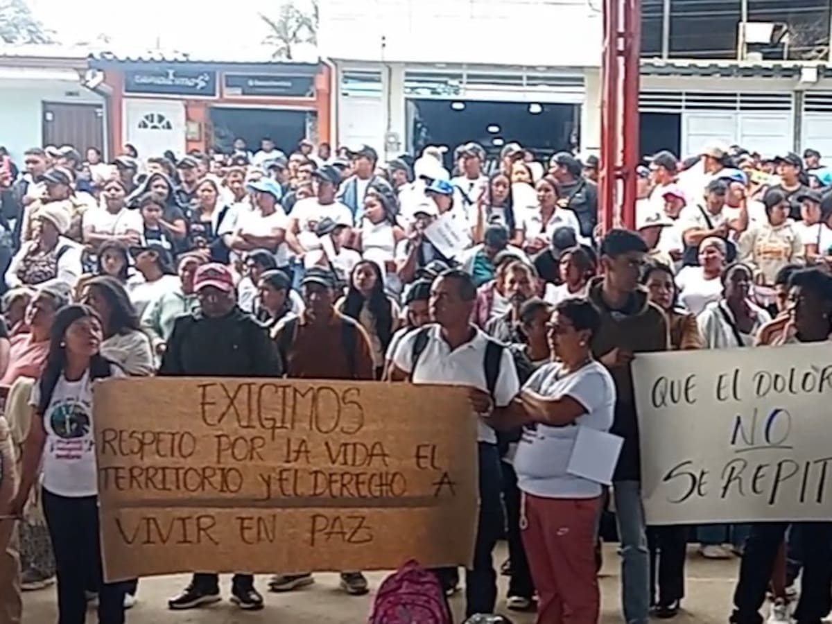 Campesinos de Cajibío marcharon por la paz tras atentado en la vía Panamericana en Cauca