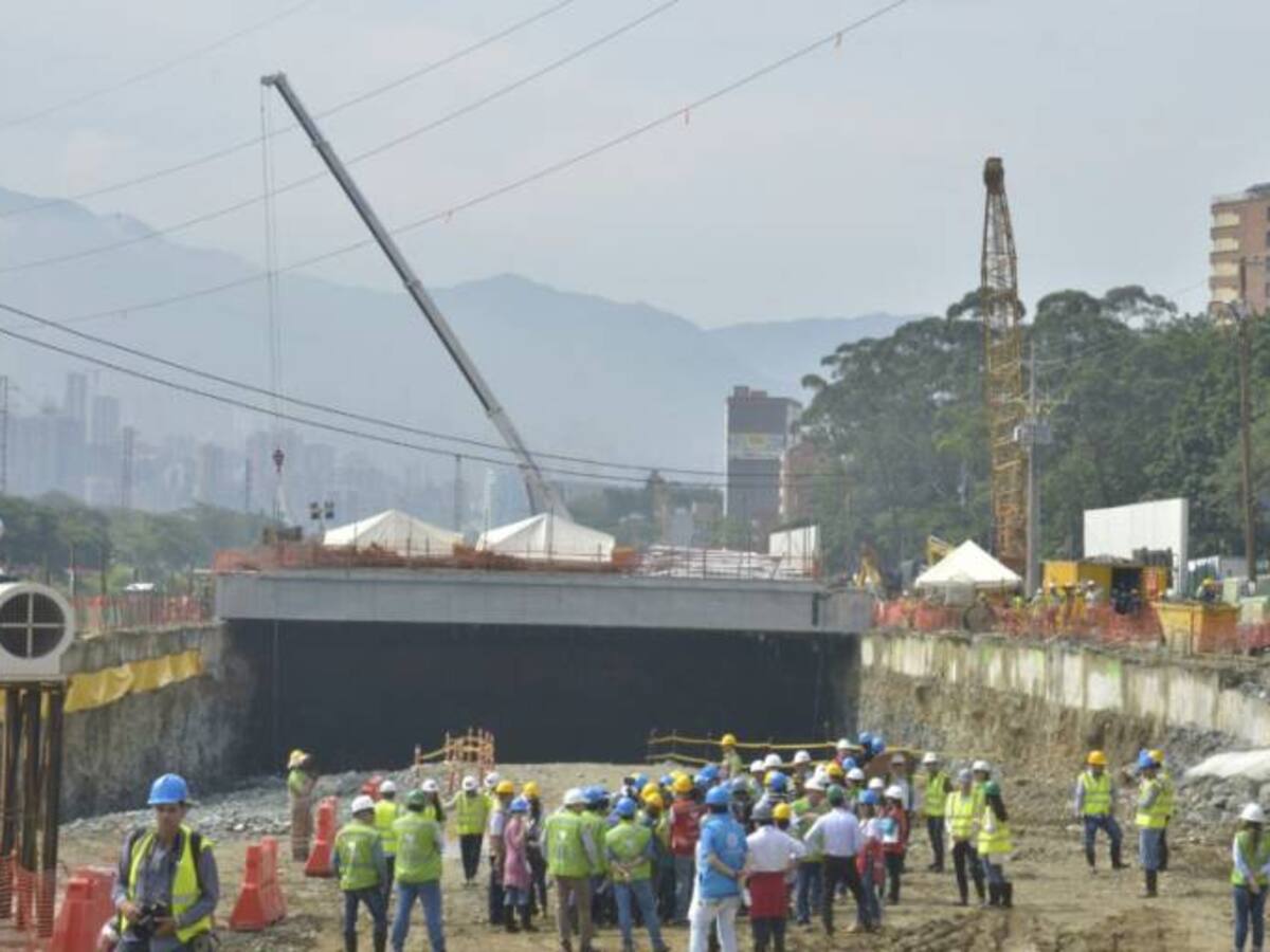 Alcalde de Medellín postergó hasta agosto inicio de fase 1b de Parques del río