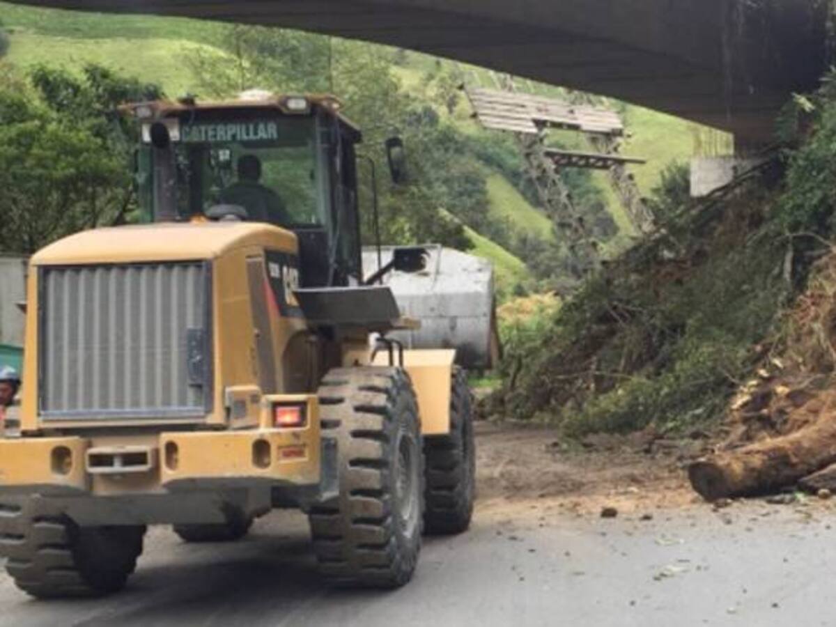Este jueves se realizarán cierres en la vía hacia el Alto de la Línea
