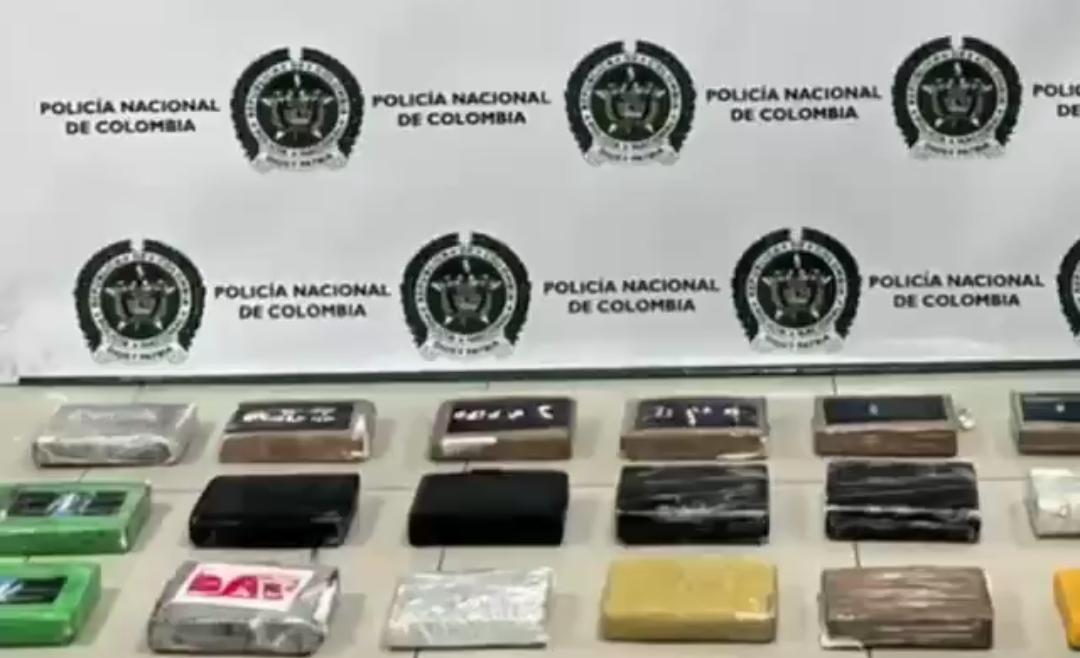 Droga incautada en el puerto de Barranquilla. Foto: Policía Nacional.