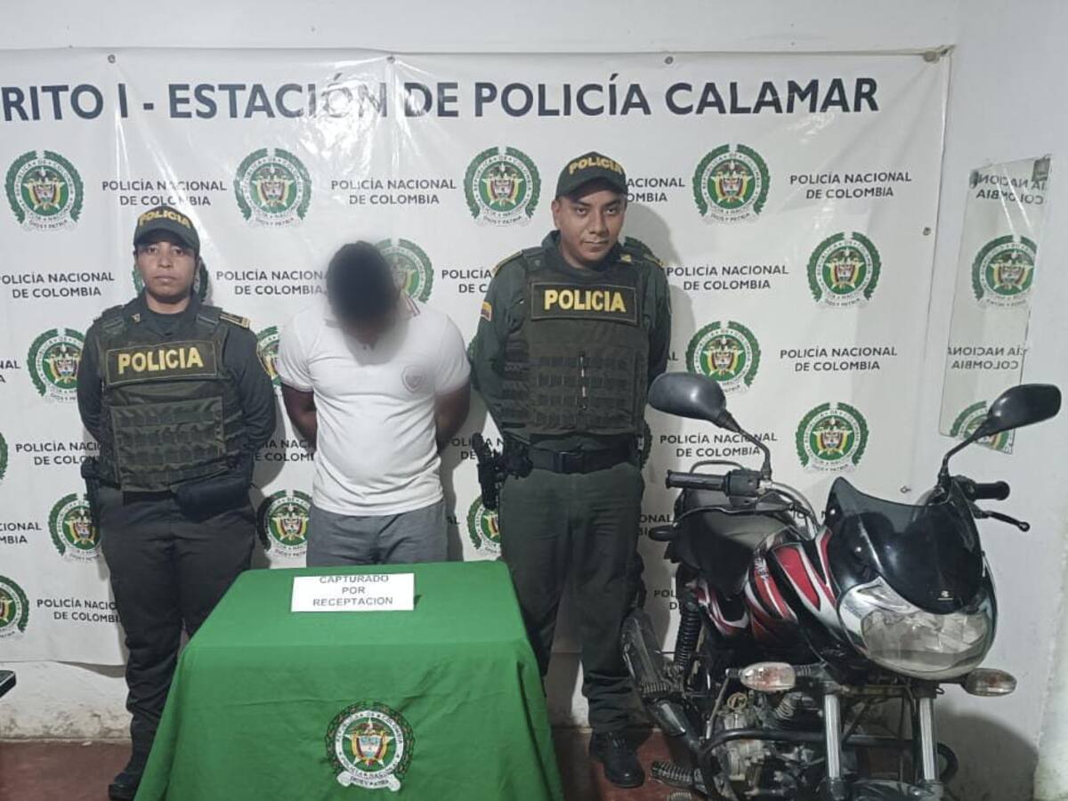 Capturaron a hombre que se movilizaba en una moto robada en Calamar, Bolívar