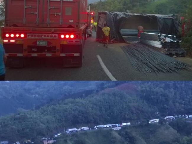 Las autoridades están descargando el vehículo para poder levantarlo y habilitar la vía.