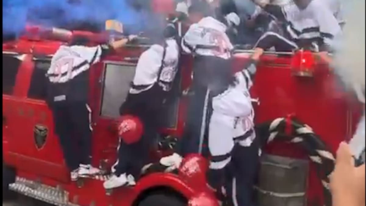 El carro de bomberos de Jericó fue utilizado para que unos menores llegaran al colegio en Sabaneta