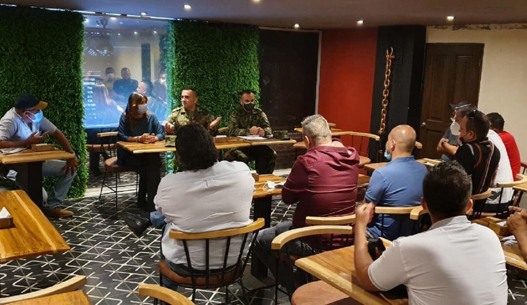 Reunión de comerciantes