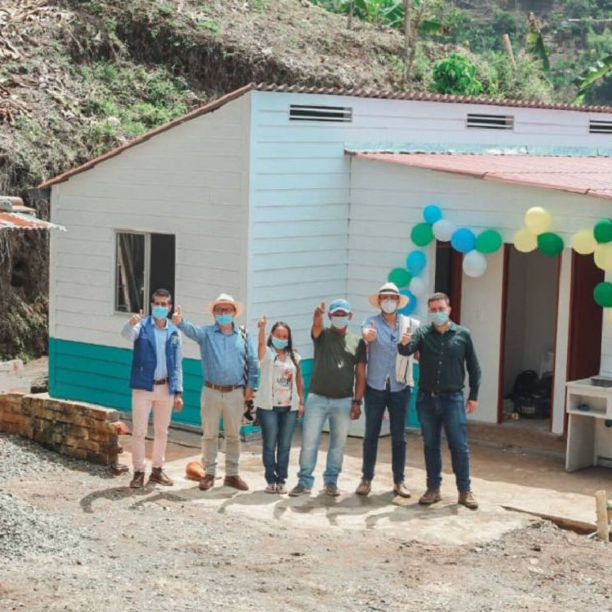 Familias vulnerables de Caldas siguen recibiendo su casa propia