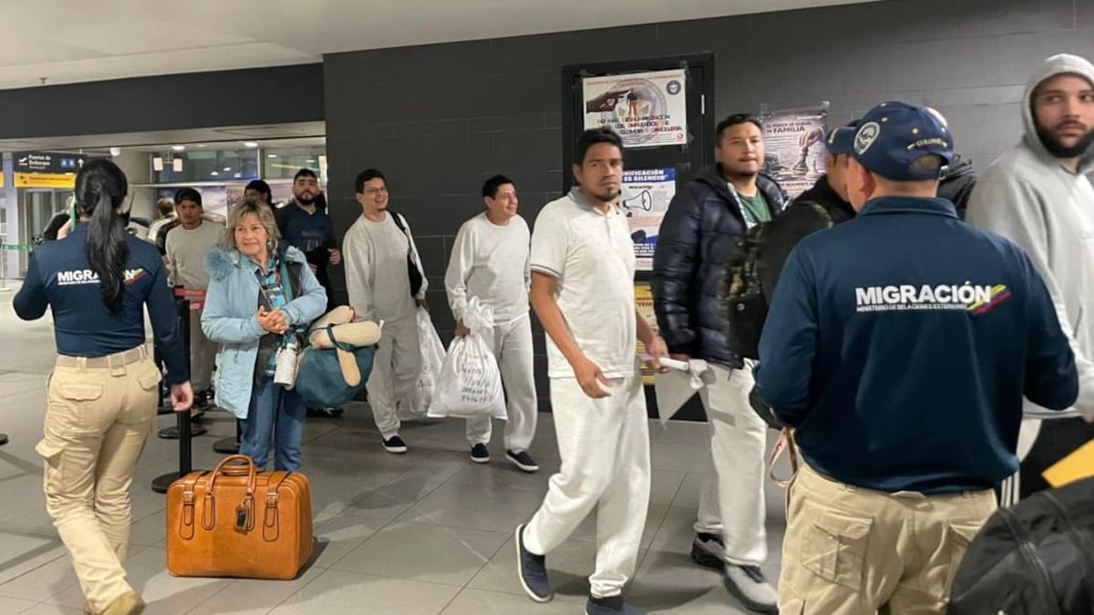 Gobierno Trump ha gastado más de 40 millones de dólares para deportar migrantes a países terceros
