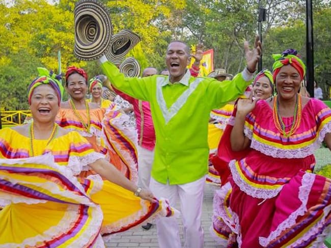 En Bolívar entregan 4.680 auxilios para gestores y creadores culturales
