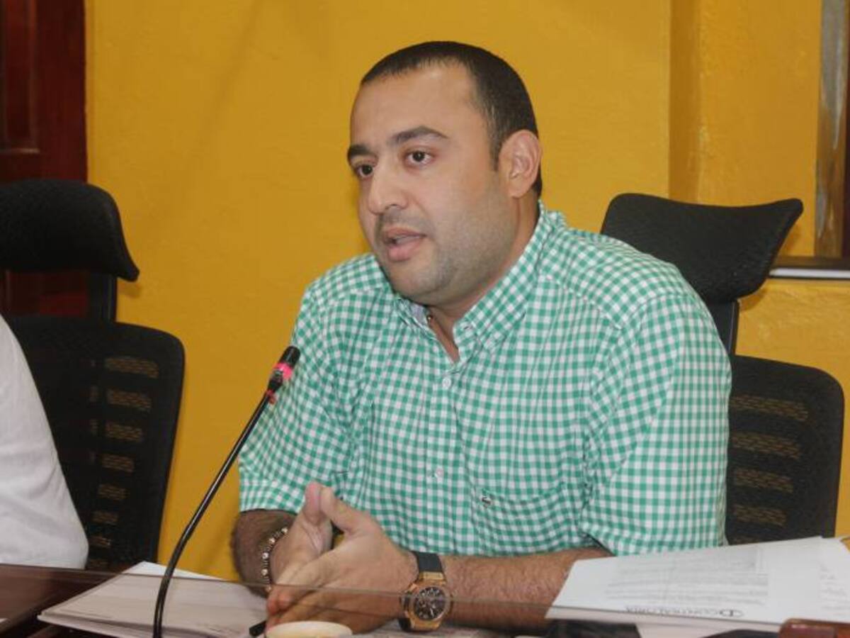 Avanza proyecto para fortalecer Cuerpo de Salvavidas de Cartagena