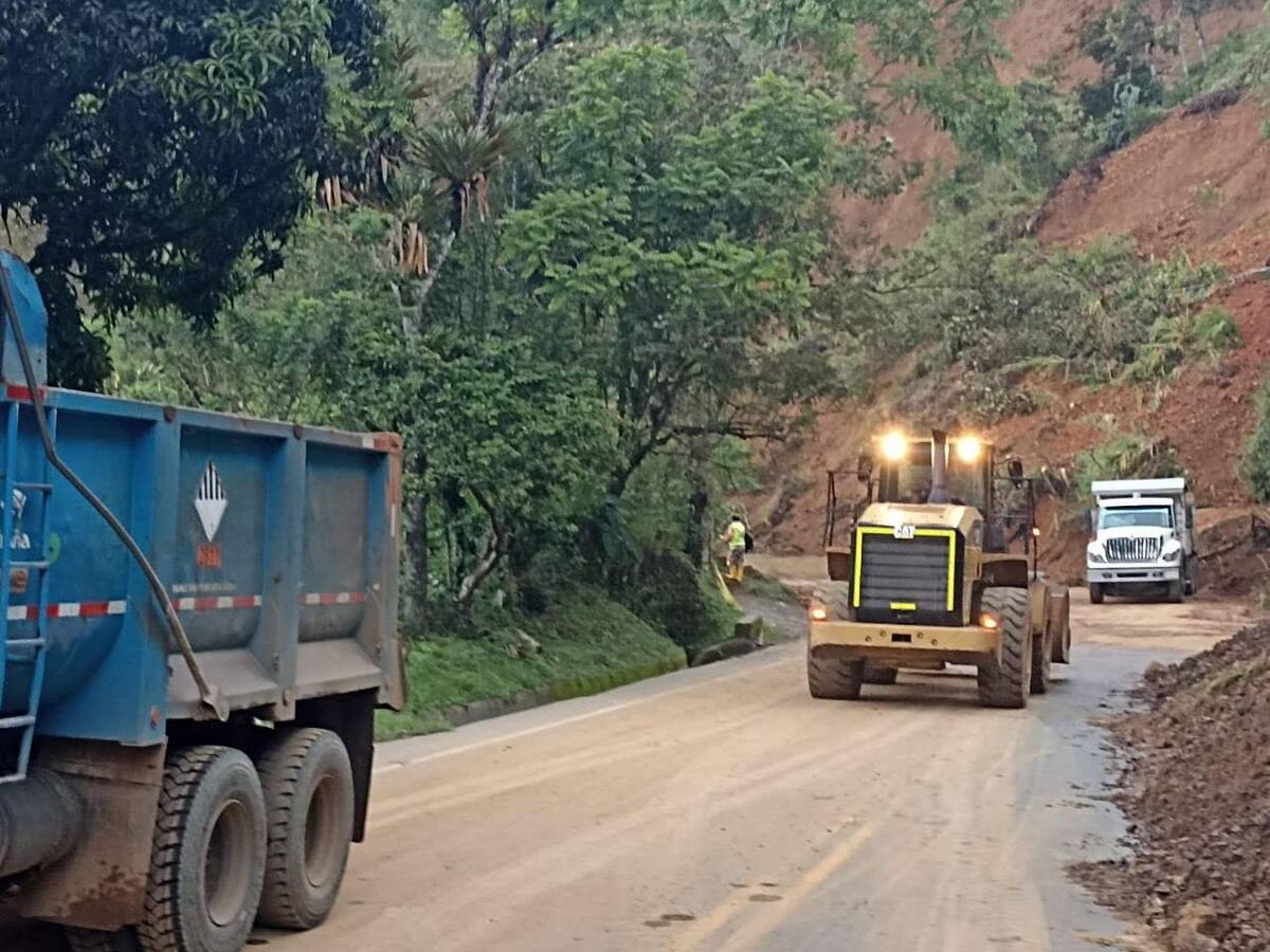 Establecen horarios para rutas alternas, tras derrumbe en el occidente antioqueño