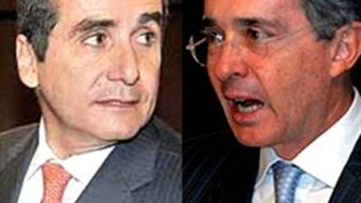 Uribe no tiene reparos sobre los negociadores designados por Santos