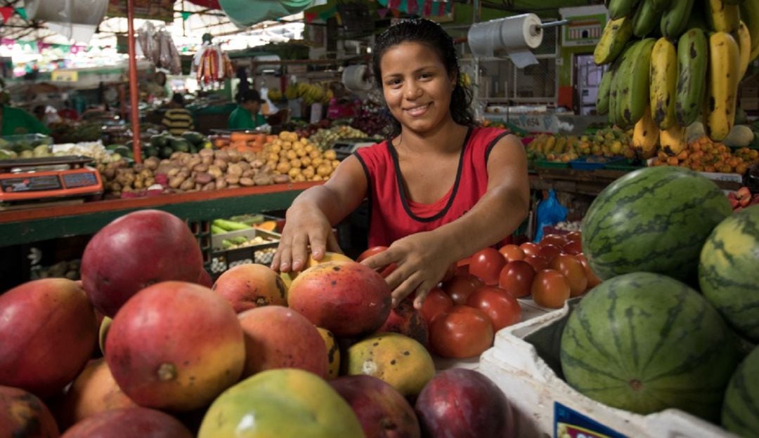 Cali, pese a contar con una amplia zona rural con vocación forestal, produce menos del 1% de los alimentos que consumen sus habitantes.