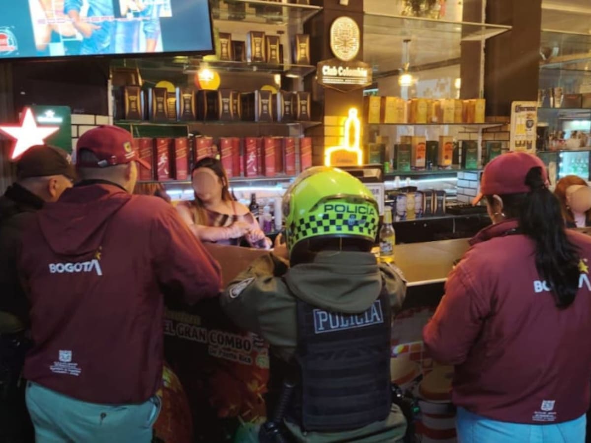 Ocho bares suspendidos y más de una docena de botellas de licor adulterado incautadas tras operativo