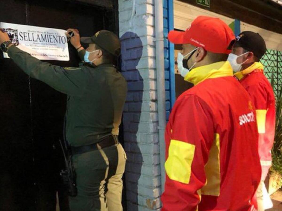 Allanan fiesta clandestina en la que había miembros de la Policía