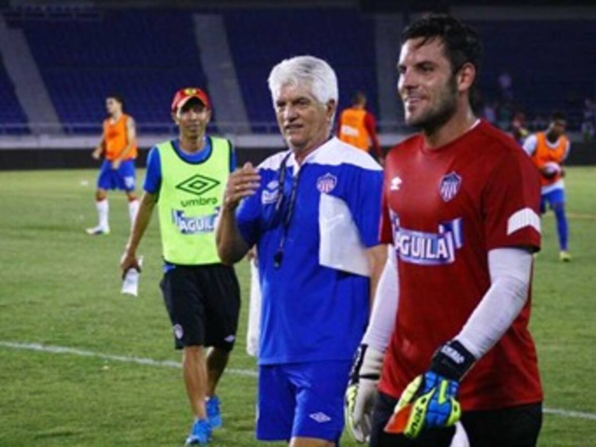 "Seré yo quien decida si Quiñones debe jugar o no": Julio Comesaña