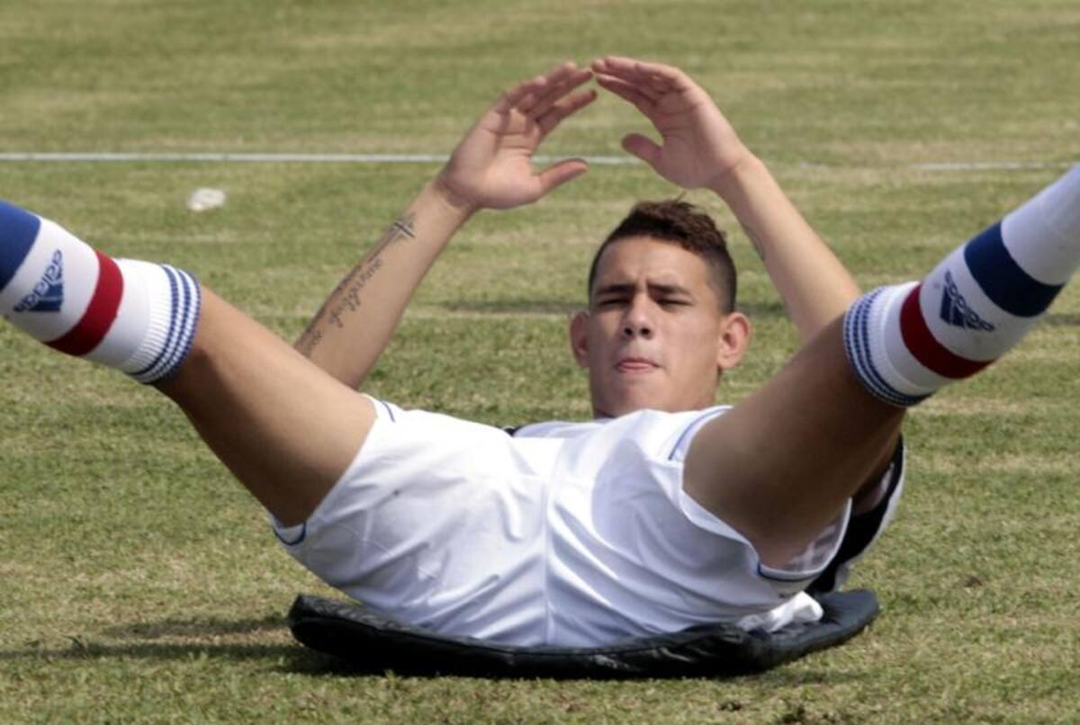 El equipo paraguayo  entrena con miras al partido contra Bolivia el día viernes 6 de septiembre, por las eliminatorias sudamericana para el Mundial Brasil 2014.
