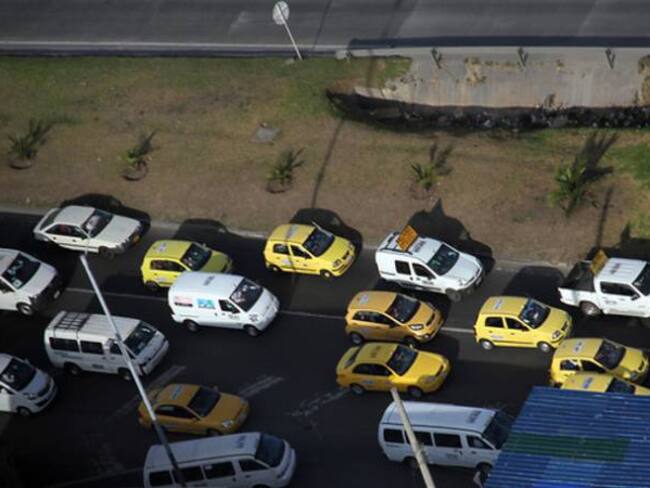 Distrito recibe en promedio 150 quejas al mes contra taxistas en Bogotá