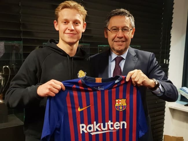 Barcelona pagó 75 millones de euros por el joven Frenkie de Jong