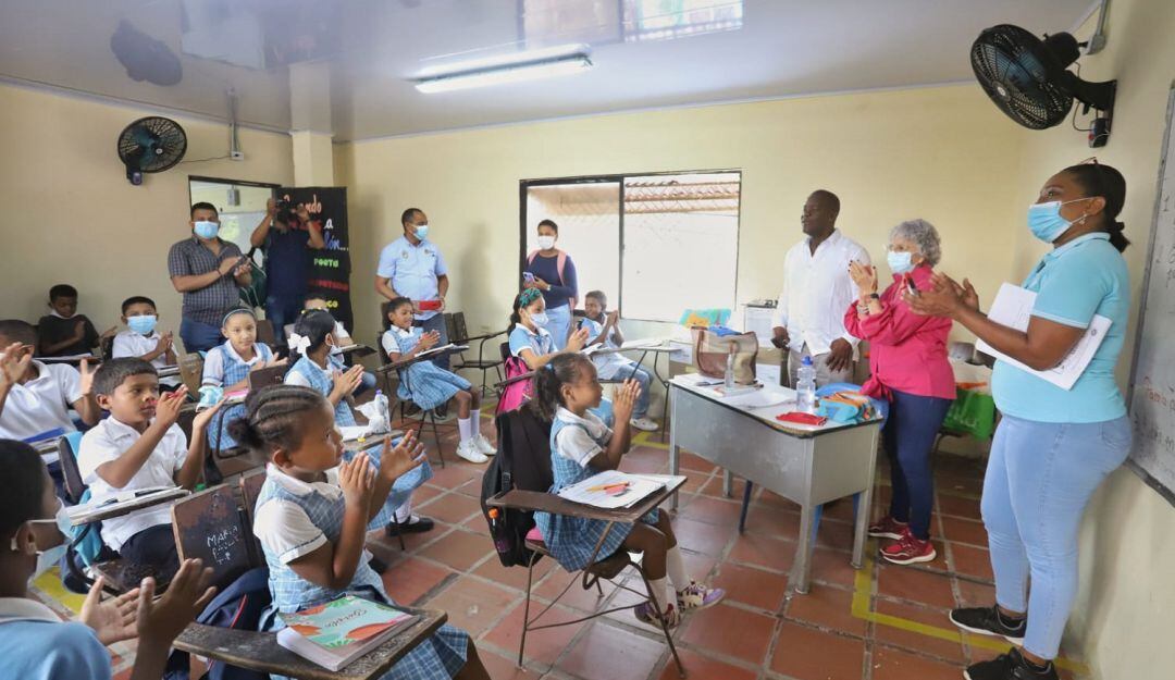 La inversión total de las obras entregadas en esta sede fue de 77 millones de pesos.