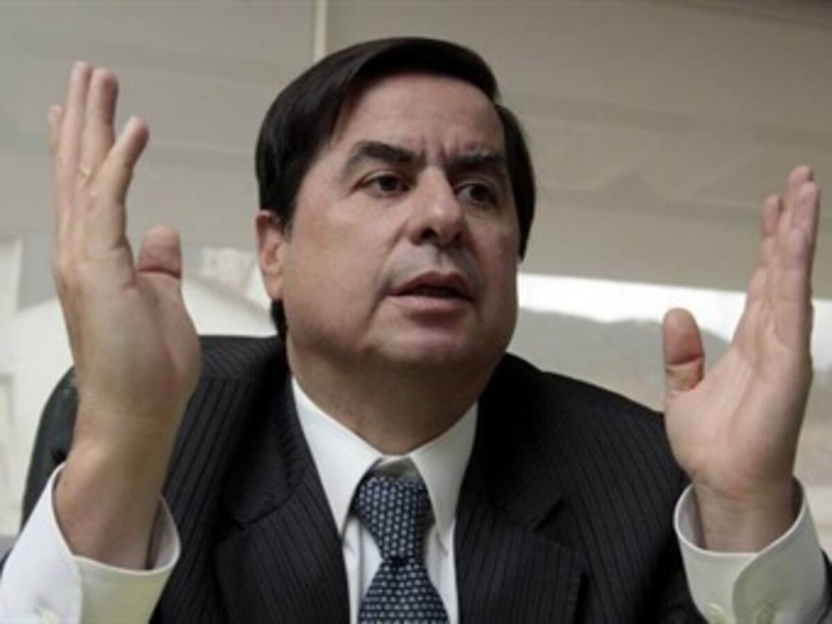 Prima a congresistas y avance de Reforma a la Salud fue coincidencia: Senador Cristo