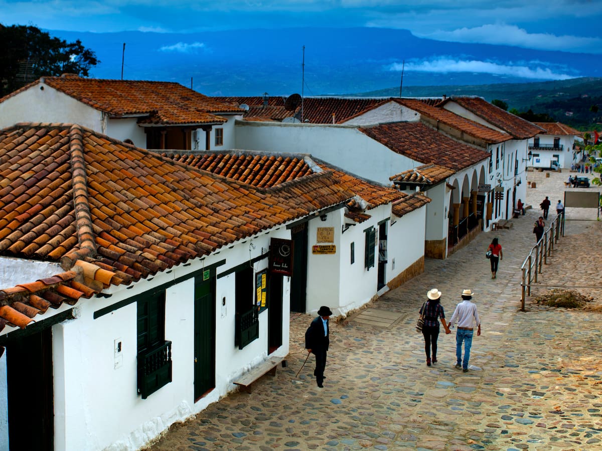 A 2 horas de Bogotá queda el pueblo colonial más lindo de Colombia, según la IA: Encanta turistas