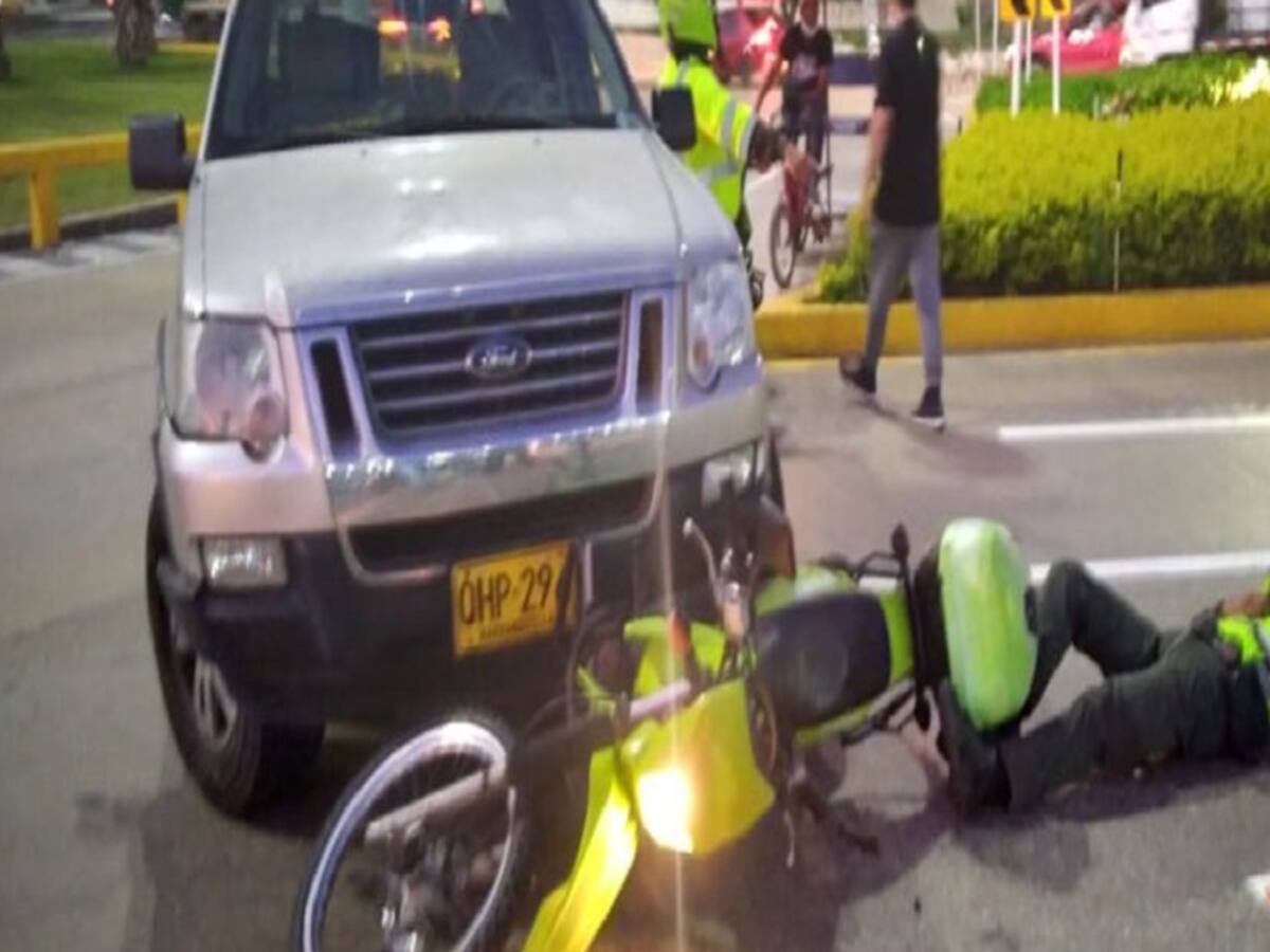 "Turco Hassan" arrolló a un agente al pretender huir en contravía